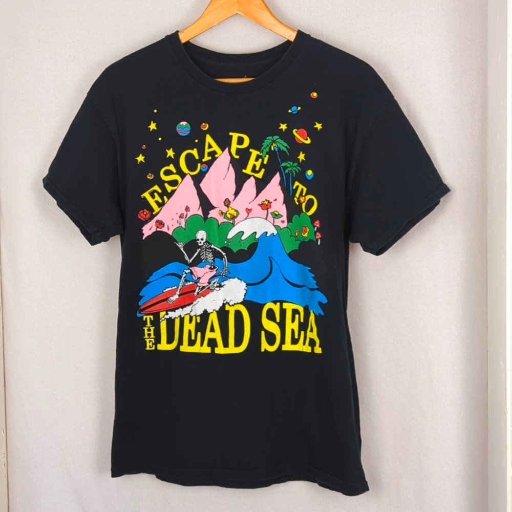 ALTRU Adult Large Escape To The Dead Sea T-Shirt